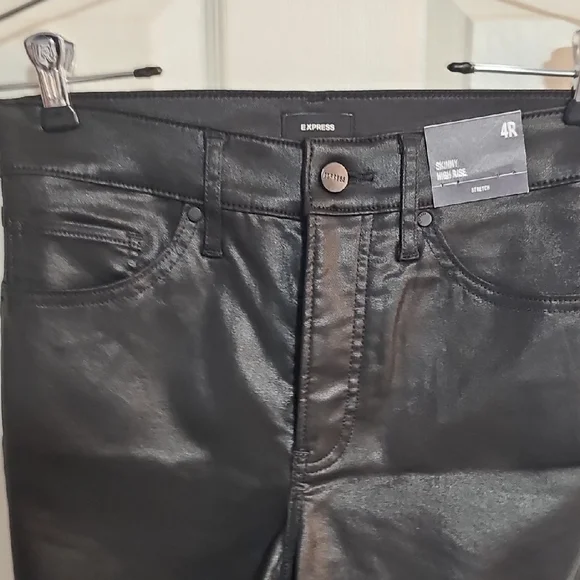 Express beand new size 4 coated Black Skinny Jeans - Picture 1 of 4